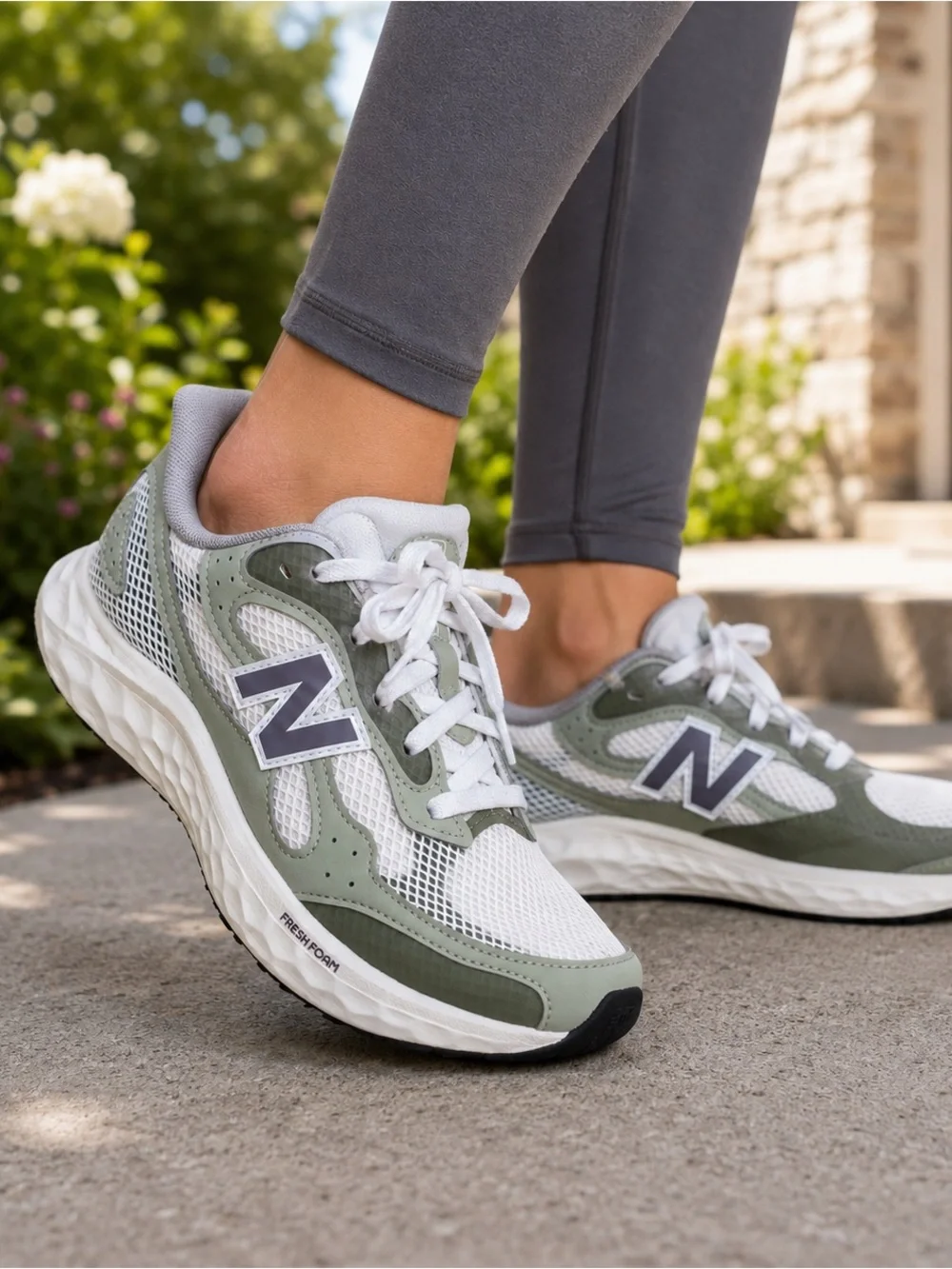 New Balance WARISTD4 Fresh Foam Running Shoes Women’s Size 8 White Sage Green